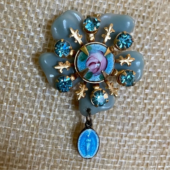 Elegant Gold and Blue Floral Brooch with Mother Mary icon - Picture 1 of 6